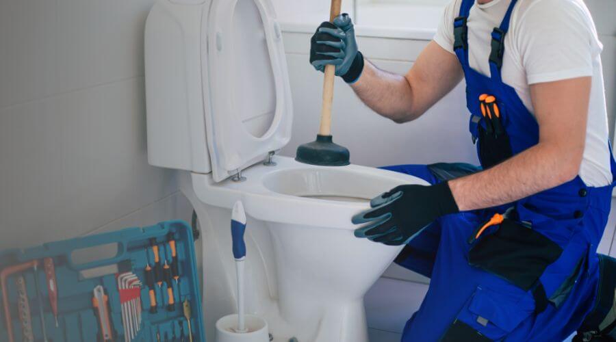Expert burst pipe repair services in Unionville, MI